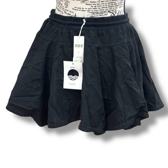 NWT Daily Practice Anthropologie Size L Black Courtside Mini Skirt Tennis Golf - Picture 4 of 4